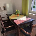 Grosses Monteurhaus Zur Alleinigen Nutzung In - Maximal 6 Personen - 4 Schlafzimmer 公寓 杜伊斯堡