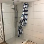 Grosses Monteurhaus Zur Alleinigen Nutzung In - Maximal 6 Personen - 4 Schlafzimmer 公寓 杜伊斯堡