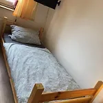 Grosses Monteurhaus Zur Alleinigen Nutzung In Duisburg - Maximal 6 Personen - 4 Schlafzimmer * Duisburg
