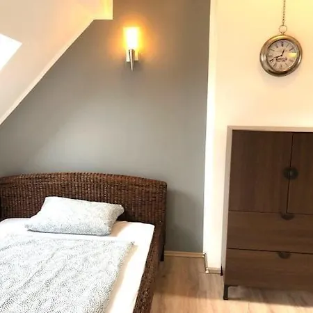 Grosses Monteurhaus Zur Alleinigen Nutzung In - Maximal 6 Personen - 4 Schlafzimmer Apartamento