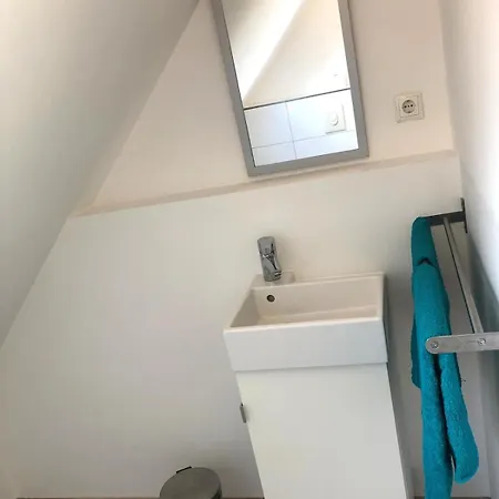 Grosses Monteurhaus Zur Alleinigen Nutzung In Duisburg - Maximal 6 Personen - 4 Schlafzimmer Appartement Duisburg
