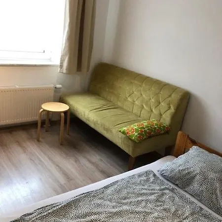 Grosses Monteurhaus Zur Alleinigen Nutzung In - Maximal 6 Personen - 4 Schlafzimmer