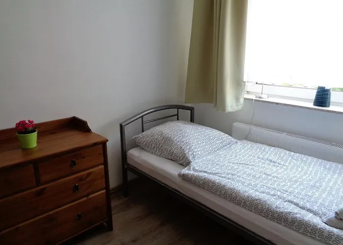 Grosses Monteurhaus Zur Alleinigen Nutzung In Duisburg - Maximal 6 Personen - 4 Schlafzimmer * Duisburg